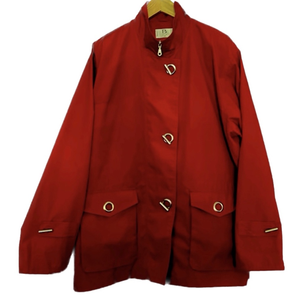Red coat/jacket.Silver coloured adornments. Water repellent. Lined. Nautical - Picture 3 of 12